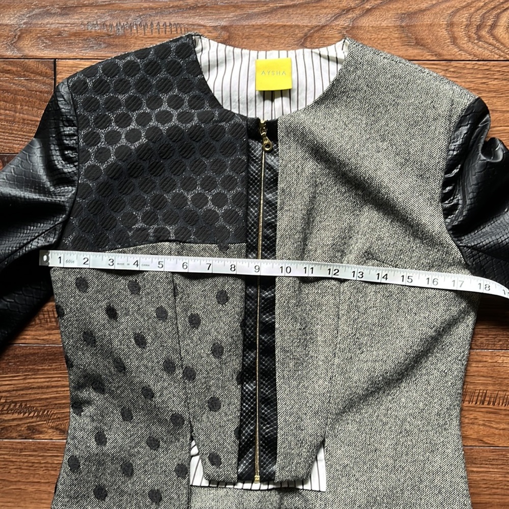 Blazer - Picture 6 of 8